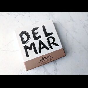 Persona Cali Glow Highlighter in Delmar BNIB